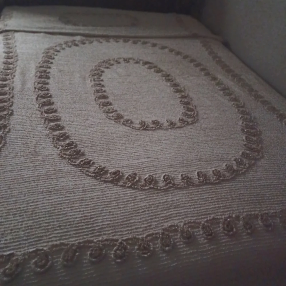 Chenille bedspread full size vintage bedspread 90x100